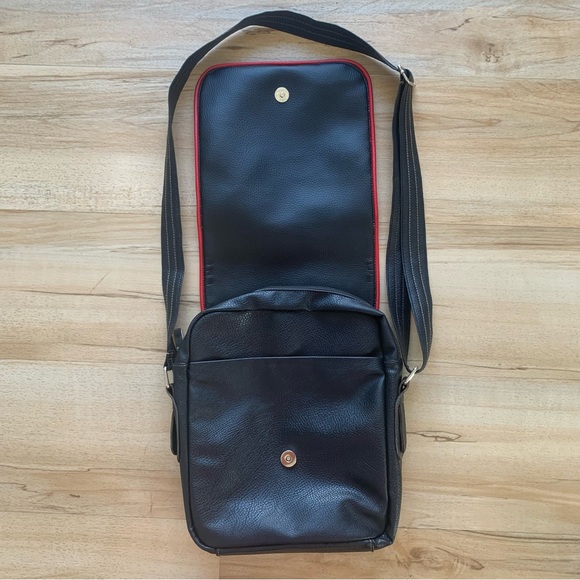 crossbody negro de cuero Renzo Costa Made in Perú - Picture 6 of 8